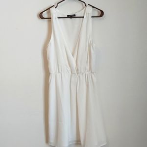 White Velvet Heart Simple Lined Dress polyester missing belt Size L